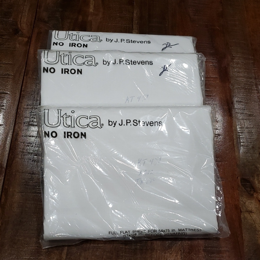 Vintage Utica White No Iron Flat Sheets Set Of 3